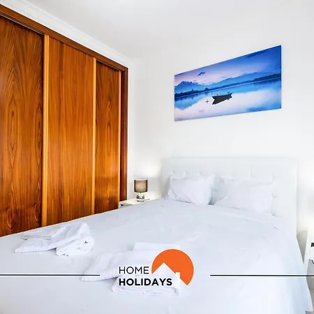 #080 Marina View Flat With Pool By Holidays *